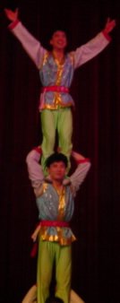 circus-acrobats